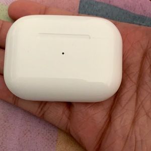 AirPods Pro’s with Wireless Charging Case